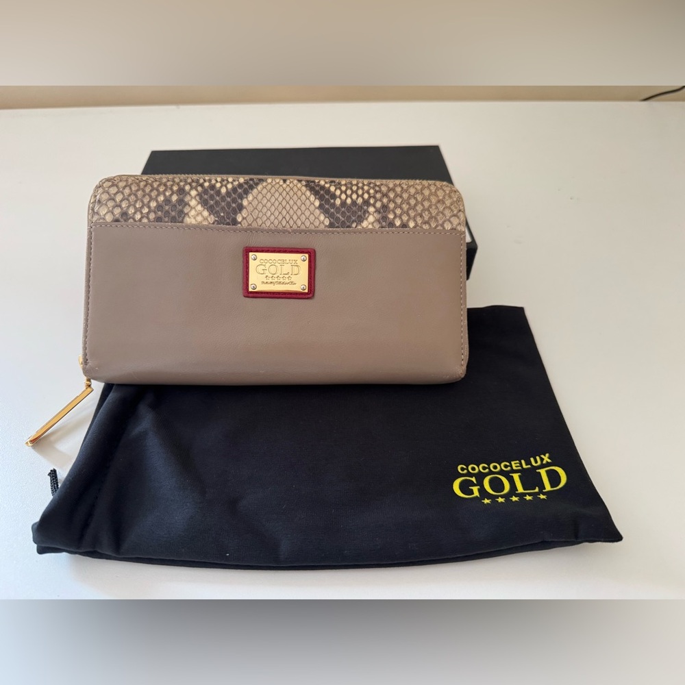 Cococelux Gold Women's Lamb Leather Taupe/Blush and Python Long Wallet - Picture 1 of 13